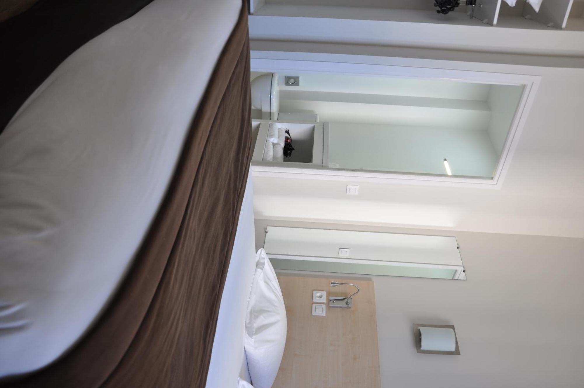 Hotel Foch Nancy Gare الغرفة الصورة