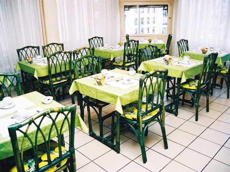Hotel Foch Nancy Gare المطعم الصورة